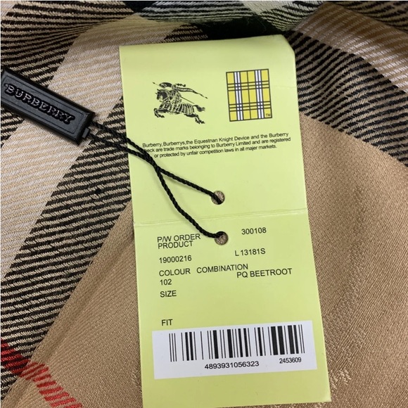 Burberry Accessories Nwt Burberry London Lightweight Scarf 0